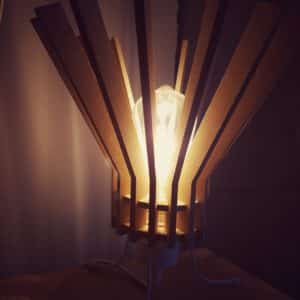 lampe de chevet en bois